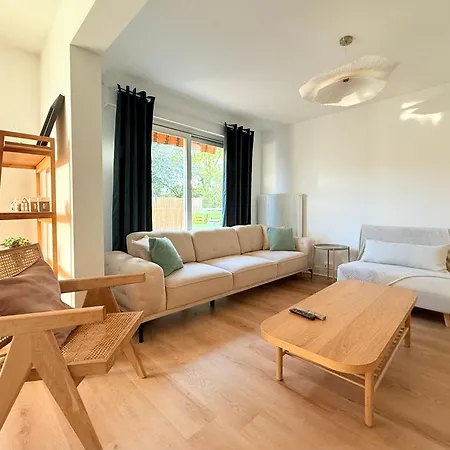 Lumineux De 92m2 Colmar